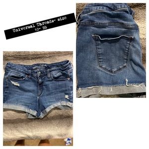 Universal Thread Shorts
